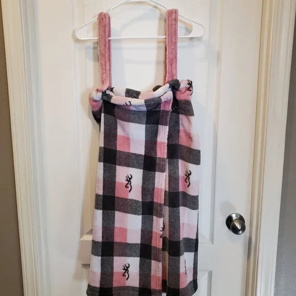 💖 Browning Pink & Gray Buckmark Plaid Plush Body Wrap/Coverup 🦌 - Picture 2 of 7